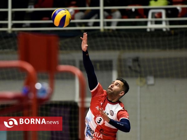 جدال والیبالی تیم های شهرداری ارومیه و شهرداری ورامین