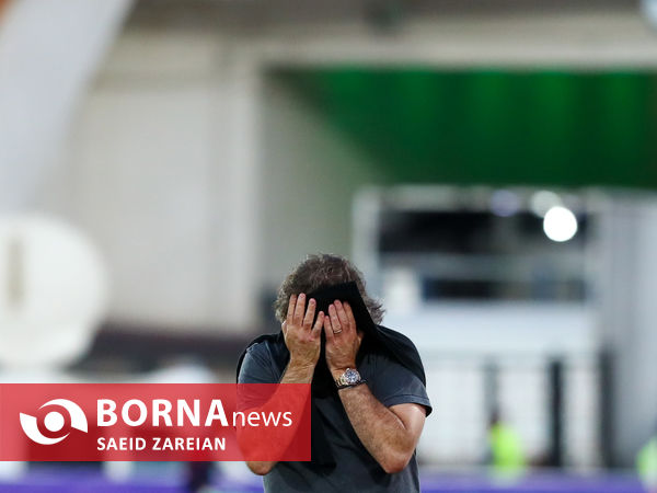 دیدار تیم های استقلال تهران - صنعت نفت آبادان