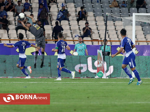 دیدار تیم های فوتبال استقلال- فولاد خوزستان(۲)