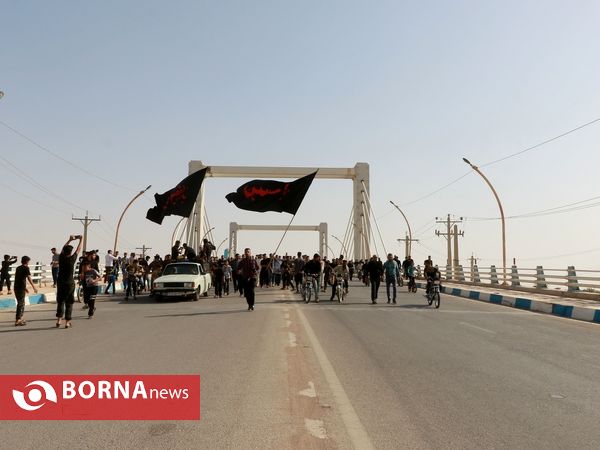 تشییع کارگران متروپل در آرامستان جُرف