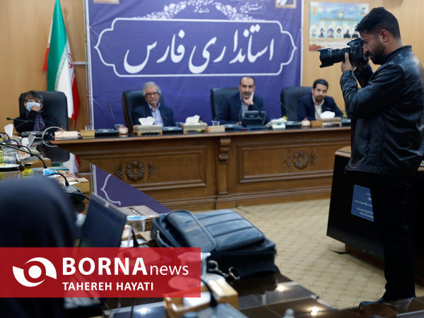 نشست هم اندیشی اصحاب رسانه با معاون سیاسی استانداری فارس