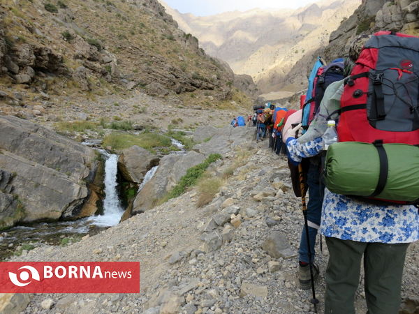 صعود سراسری بانوان کوهنورد فارس به کوه دنا