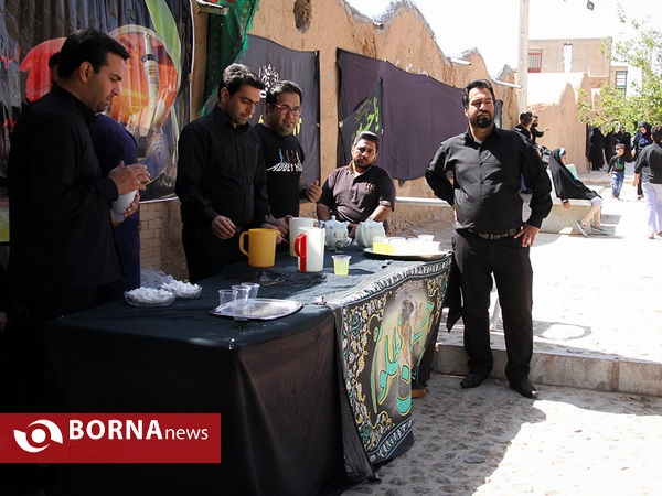 مراسم روز تاسوعای حسینی در روستای هفتهر - یزد