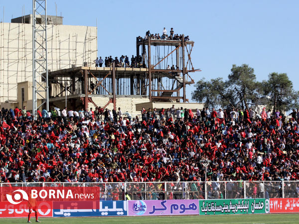 ديدار تيمهای پرسپوليس تهران و قشقايی شيراز در جام حذفی