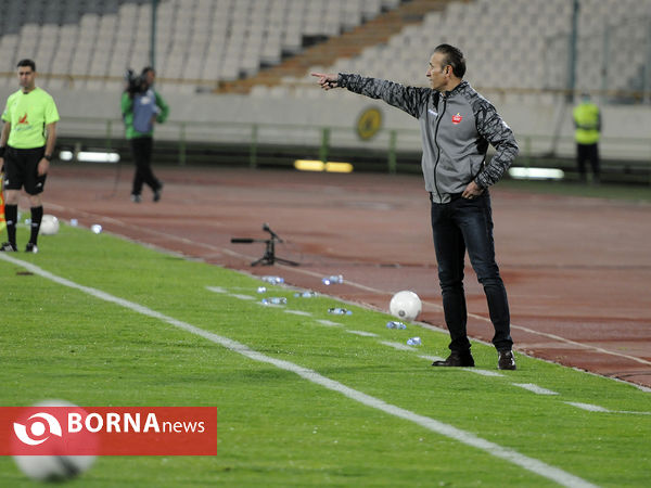 دیدار تیم های فوتبال پرسپولیس - نساجی