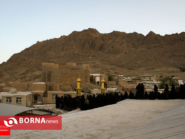 عاشورا در روستای هفتهر یزد عکاس: سکینه سلیمی