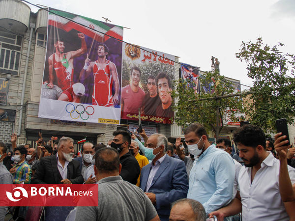 استقبال مردم از قهرمانان فرنگی کار شیرازی