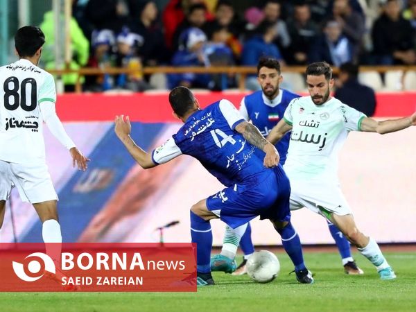 دیدار تیم های استقلال تهران - ذوب آهن اصفهان