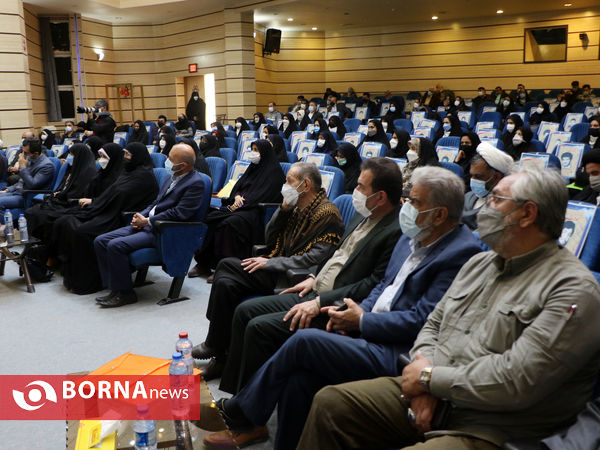 نشست ادبی «واژگان سرخ» در شیراز