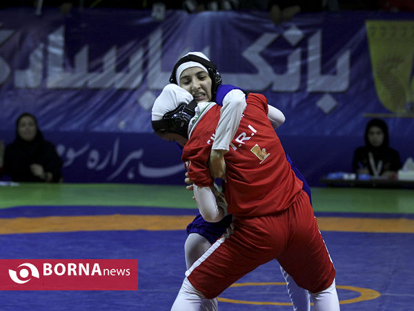 مسابقات کشتی کلاسیک دختران