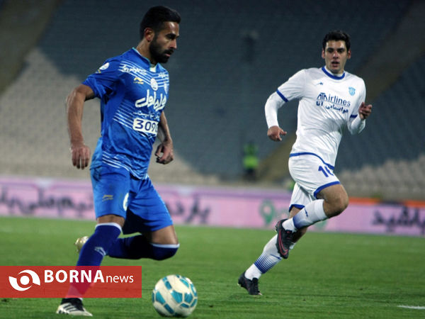 دیدار تیم های استقلال تهران - گسترش فولاد تبریز
