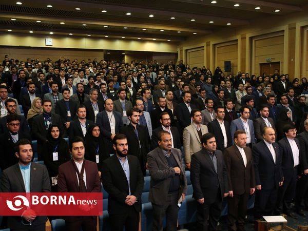 هم اندیشی صمیمانه جوانان با دولت