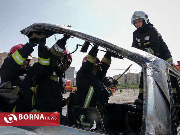 مانور آتش نشانی و ایمنی در مشهد