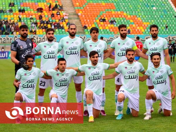 دیدار تیم های فوتبال ذوب آهن - نساجی مازندران