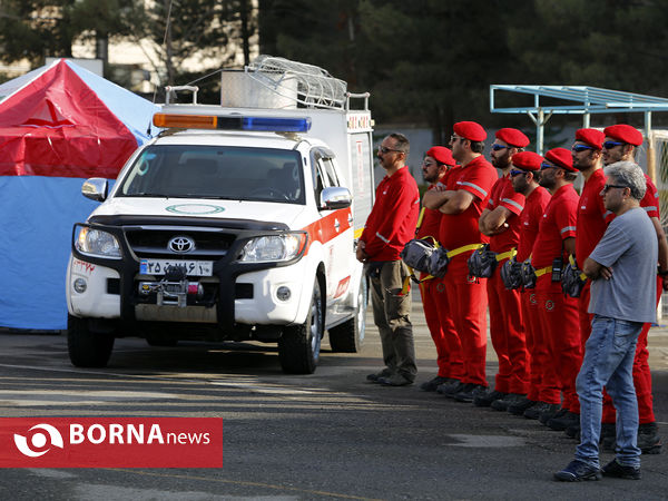 زنگ آغاز سال‌ تحصیلی با حضور رئیس جمعیت هلال‌احمر