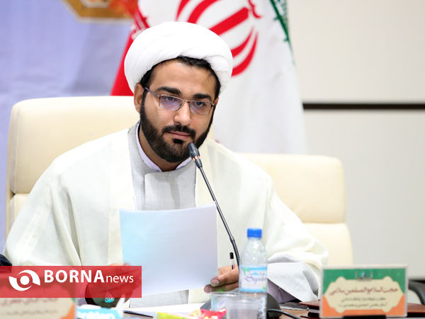 جلسه شورای هماهنگی بزرگداشت دهه کرامت در شیراز