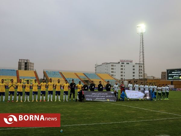 دیدار تیم های فوتبال صنعت نفت - آلومینیوم