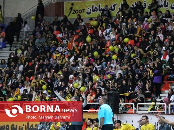 دیدار تیم های هندبال سپاهان - عمان کلاب