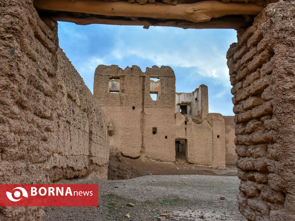 قلعه قنات خمین یا کاروانسرای گلماگرد