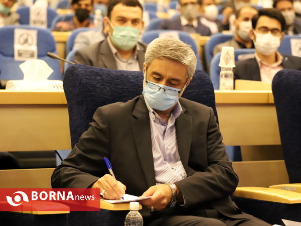 نشست هم اندیشی نظام مسائل استان همدان با حضور جوانان به ریاست استاندار