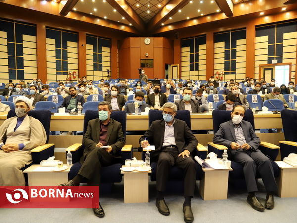 نشست هم اندیشی نظام مسائل استان همدان با حضور جوانان به ریاست استاندار