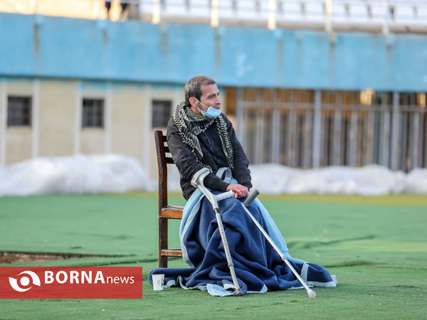 دیدار تیم‌های فوتبال آلومینیوم اراک _ فجر شهید سپاسی شیراز