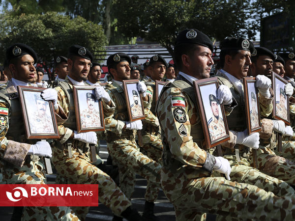 رژه نیروهای مسلح فارس به مناسبت آغاز هفته دفاع مقدس