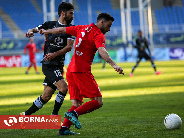 دیدار تیم های شهرخودرو مشهد و مس رفسنجان