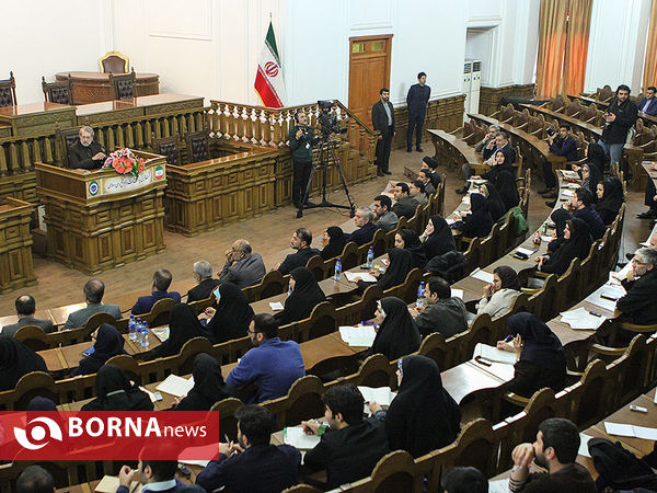 نشست خبری رئیس مجلس شورای اسلامی