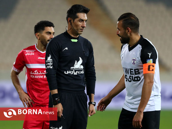 دیدار تیم های فوتبال  پرسپولیس - هوادار