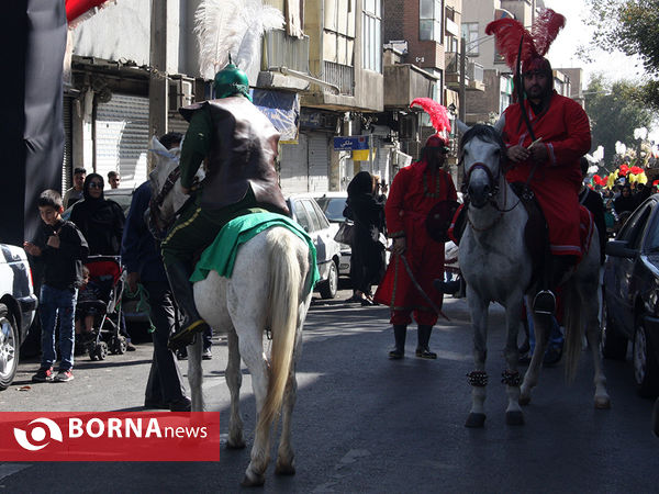 تعزیه گردانی در خیابان کارون تهران