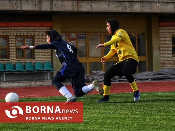 دیدار تیم های فوتبال سپاهان و پیکان البرز