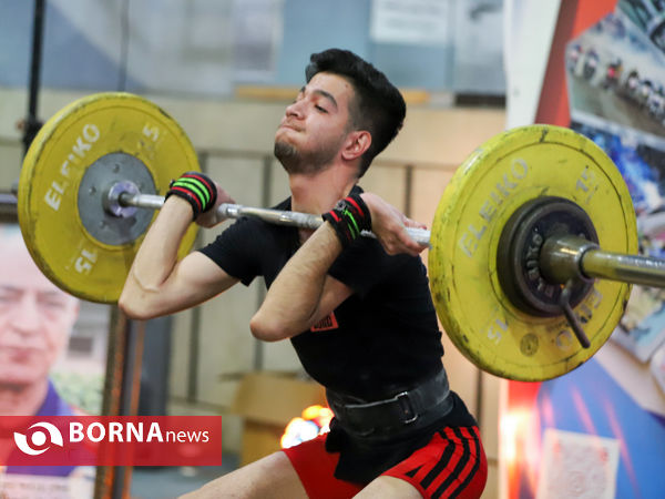 مسابقات وزنه برداری کارگران