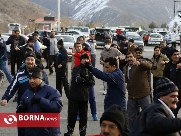 کوهپیمایی کارکنان وزارت ورزش و جوانان با حضور مناف هاشمی