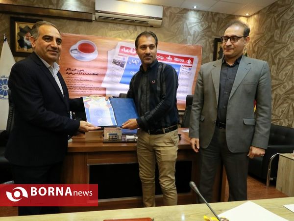 نشست خبری و مراسم تکریم خبرنگاران در اتاق بازرگانی آبادان