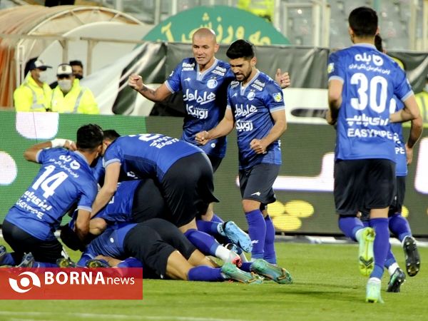 در حاشیه نود و هشتمین دربی پایتخت