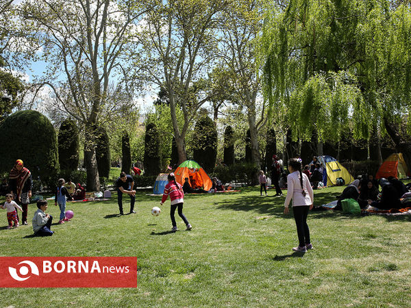 سیزده به در در پارک لاله تهران