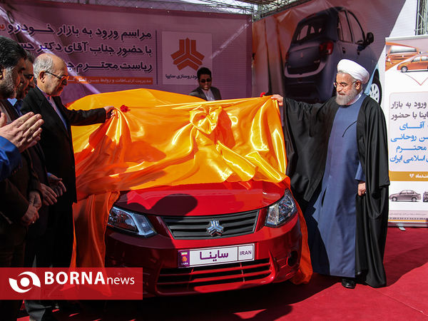 رونمایی رئیس جمهور از محصولات خودروسازی