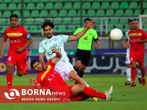 دیدار تیم های فوتبال ذوب آهن اصفهان - فولاد خوزستان