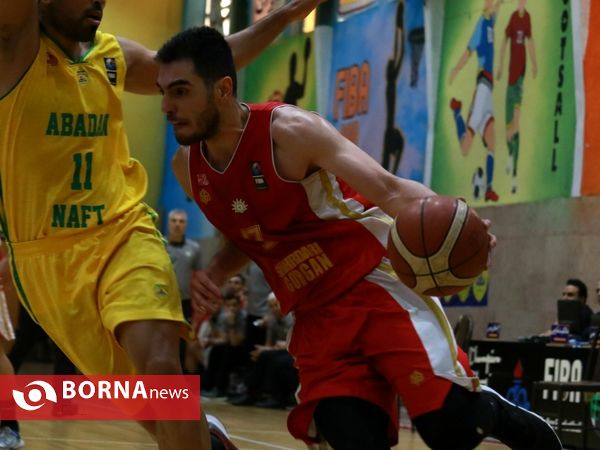 دیدار تیم های بسکتبال پالایش نفت آبادان و شهرداری گرگان