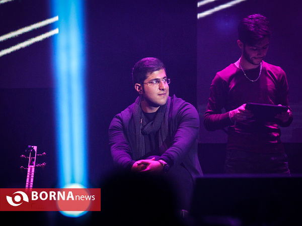 کنسرت ((حامد همایون)) در سی و دومین جشنواره موسیقی فجر