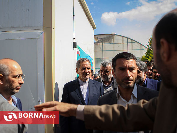 بازدید معاون اول رئیس جمهوری از چند پروژه کشاورزی و صنعتی در شهرستان رباط کریم