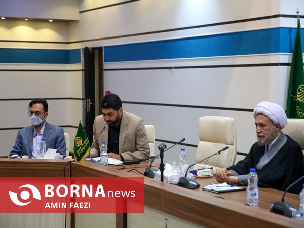 دیدار اصحاب رسانه با نماینده ولی فقیه در فارس