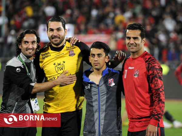 دیدار تیم های فوتبال نساجی - مس کرمان