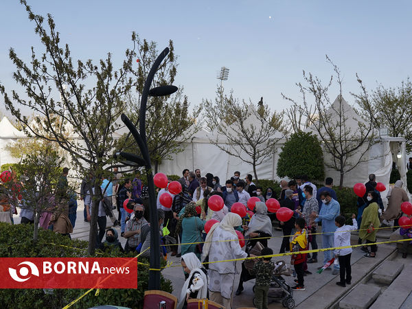 جشن جمهوری اسلامی ایران  در برج میلاد