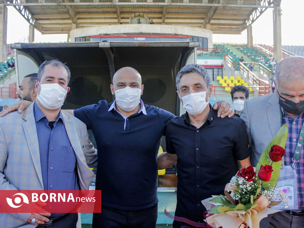 در حاشیه دیدار تیم های فوتبال آلومینیوم - تراکتور سازی