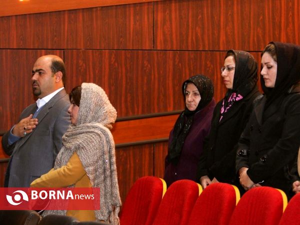 اولین روز 22امین گلریزان امید (حمایت از بیماران سرطانی) در ارومیه