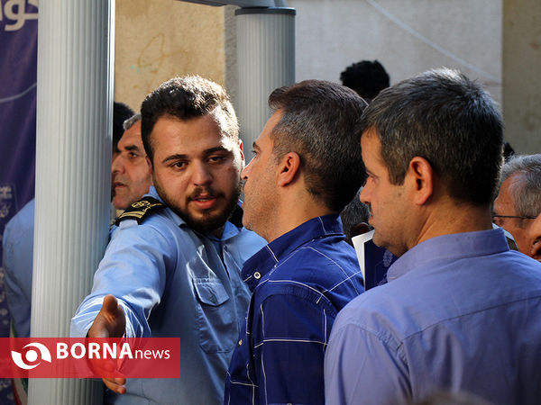 حاشیه هایی پر رنگ تر از کنگره مشاهیر