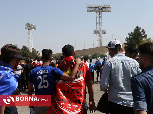استادیوم آزادی تهران پیش از دربی ۹۰
