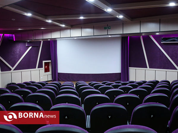 بازدید از تجهیزات صوتی و تصویری جدید "سینما ایران"-سالن بنفش